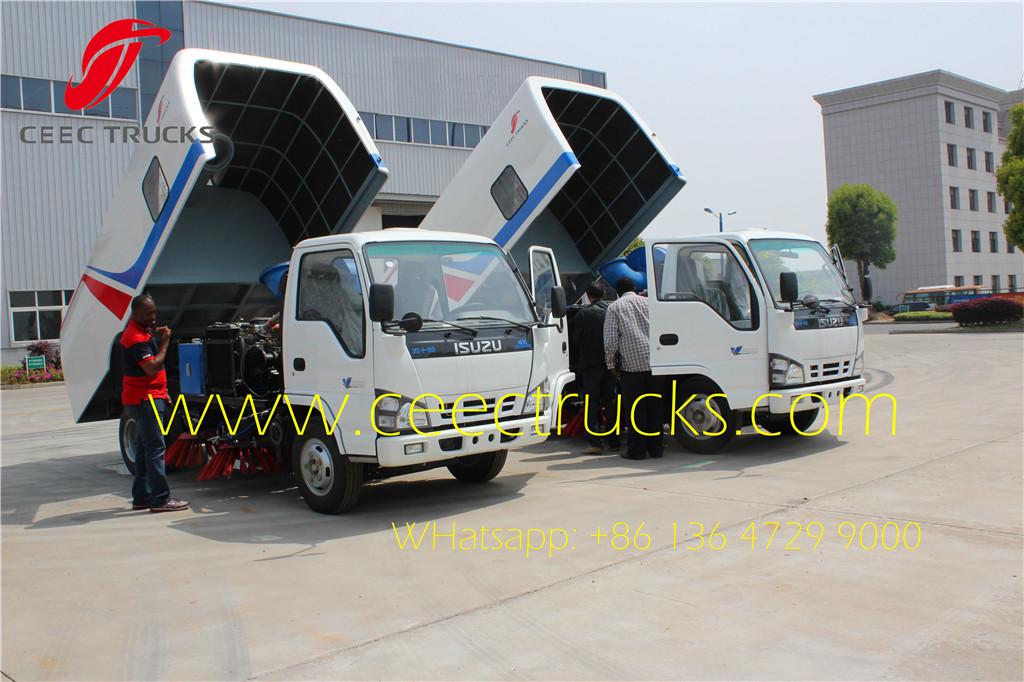 ISUZU 4 CBM road sweeper truck ISUZU 4 CBM road sweeper truck