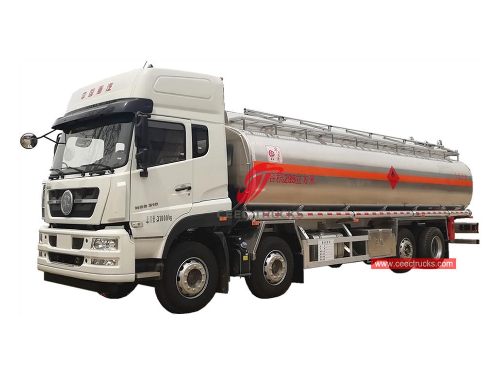 HOWO 8&Atilde;4 oil transportation truck
