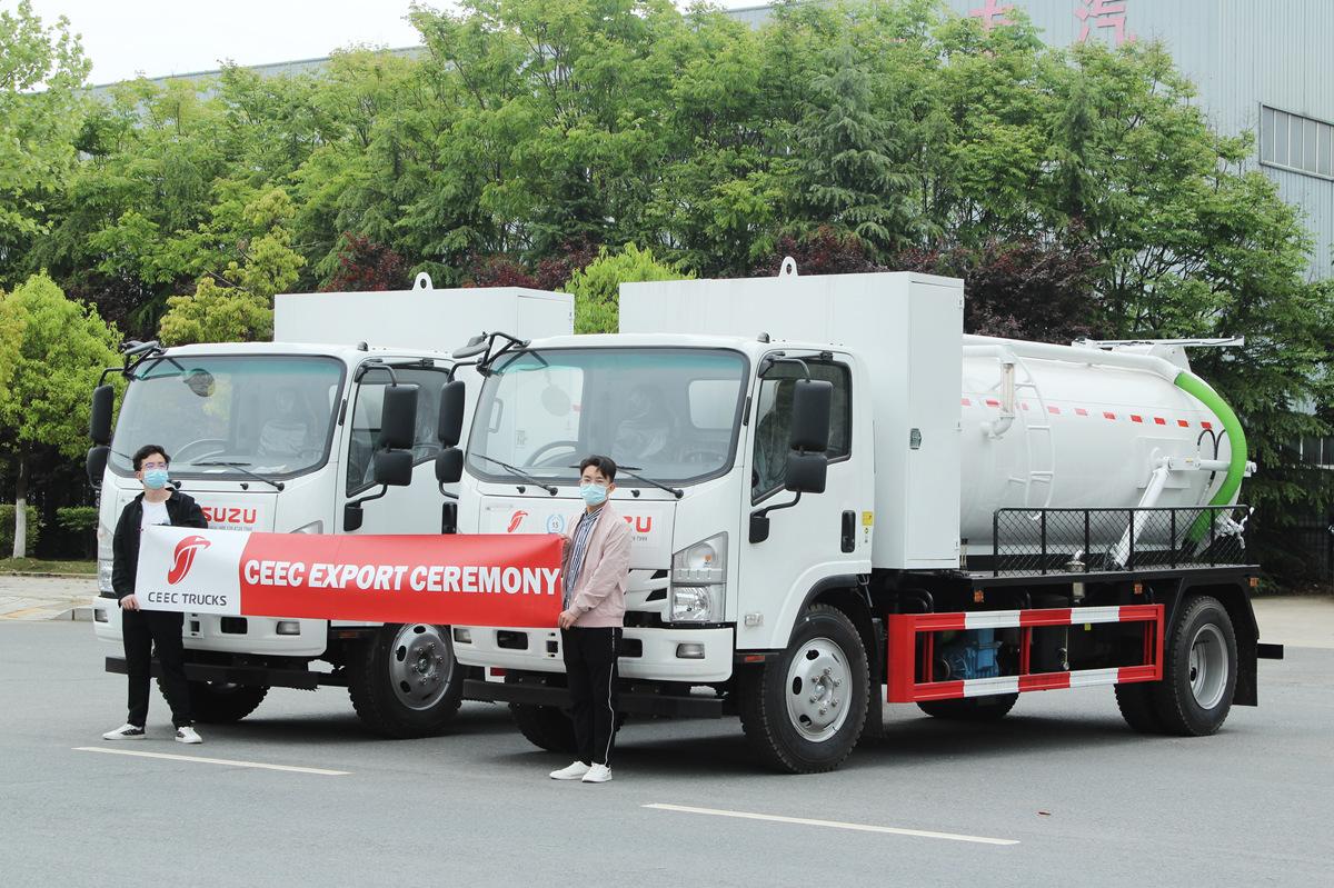 ISUZU 700P 6000 liters vacuum sucker truck with Italy MORO pump ISUZU 700P 6000 liters vacuum sucker truck with Italy MORO pump