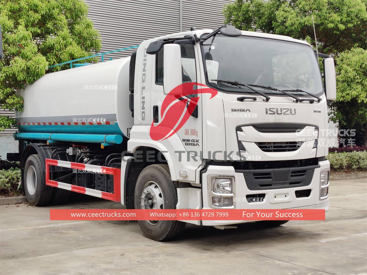 ISUZU GIGA 4&times;2 420HP water sprinkler trucks for sale