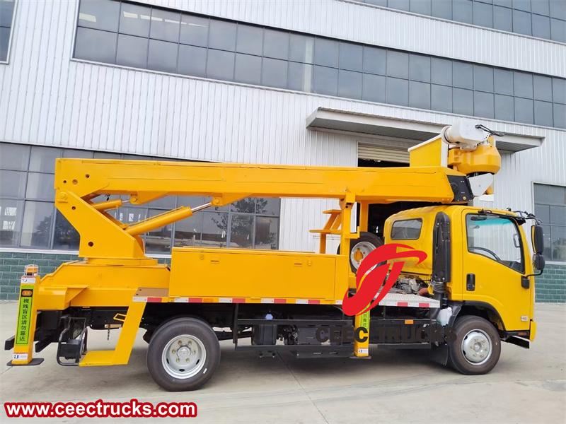 Isuzu insulated boom aerial work truck Isuzu insulated boom aerial work truck