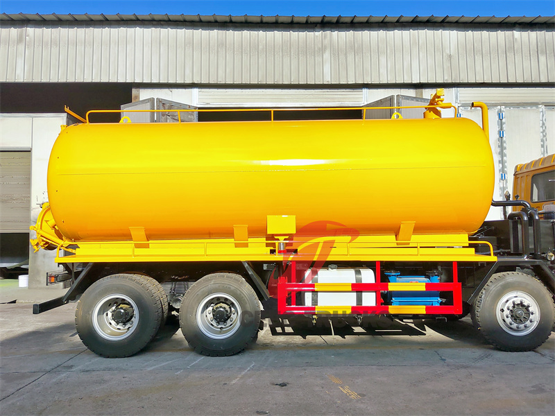 FAW vacuum sewage tankers FAW vacuum sewage tankers