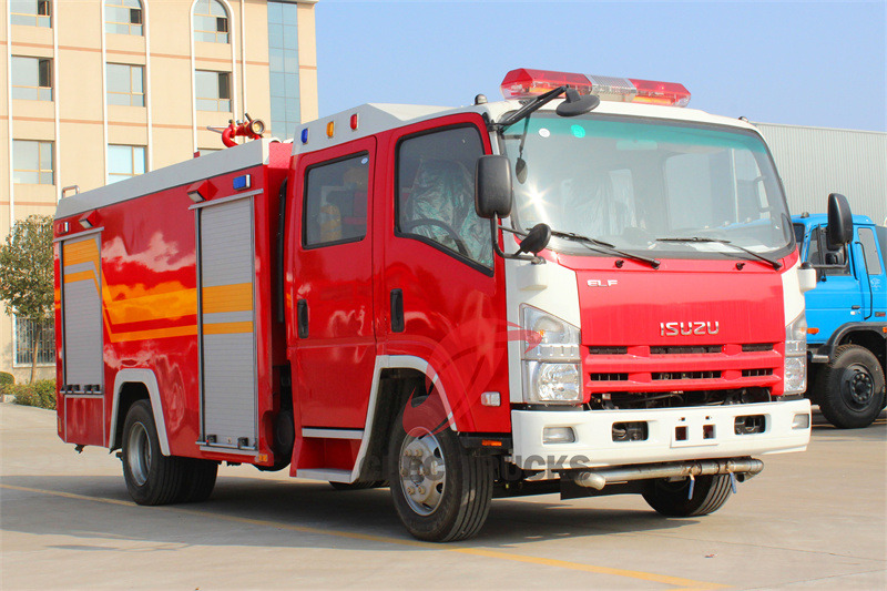 Isuzu NPR fire water truck Isuzu NPR fire water truck