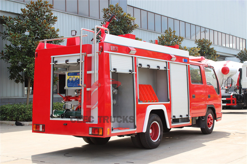 Isuzu fire fighting truck Isuzu fire fighting truck