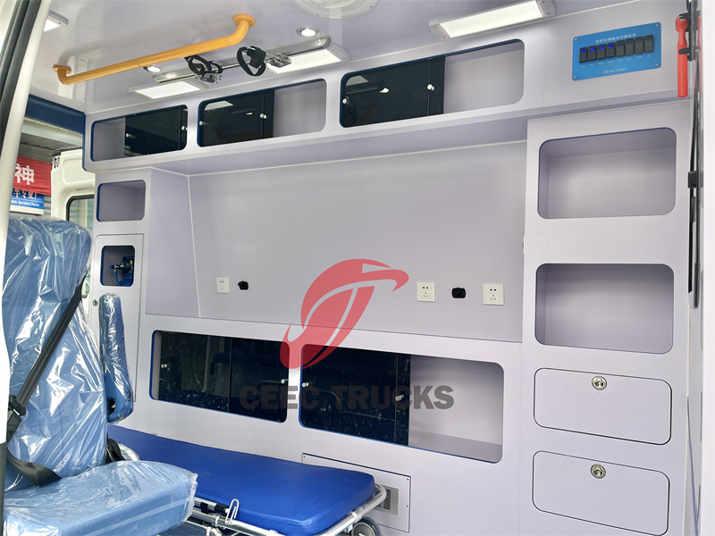 ISUZU pick-up 4x4 ambulance ISUZU pick-up 4x4 ambulance