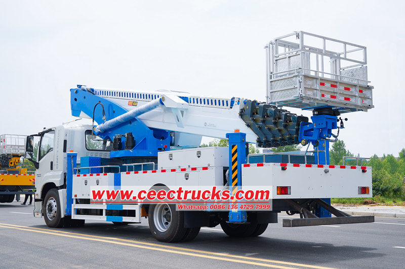 Isuzu truck mounted 45m aerial work platform