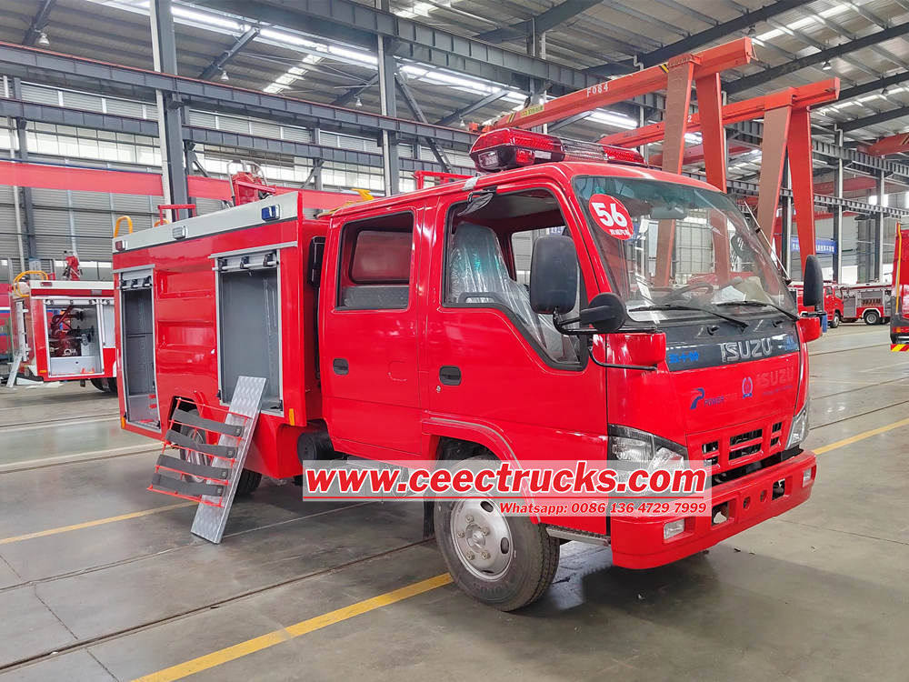 Isuzu fire fighting truck