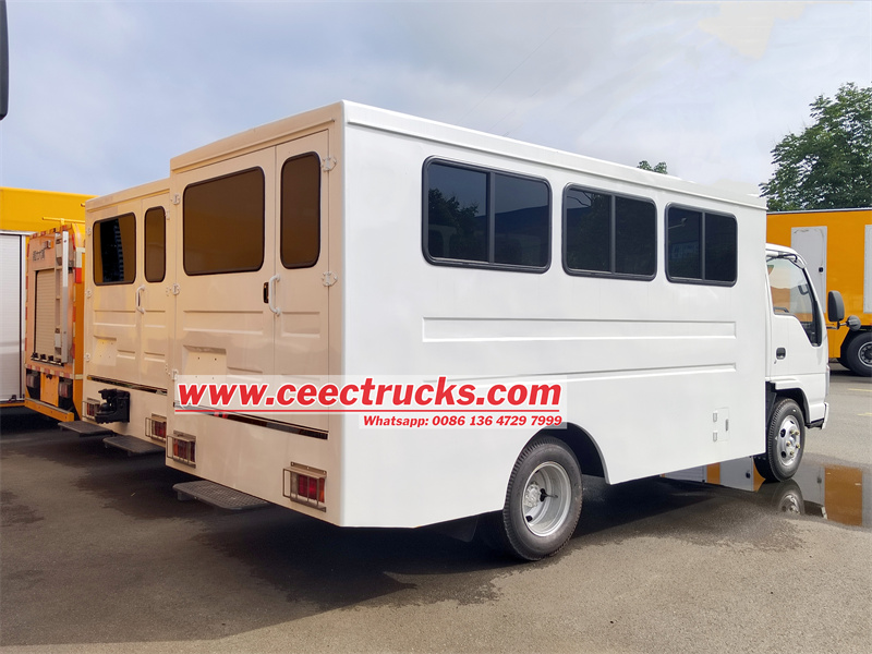 Isuzu NKR mini bus Isuzu NKR mini bus