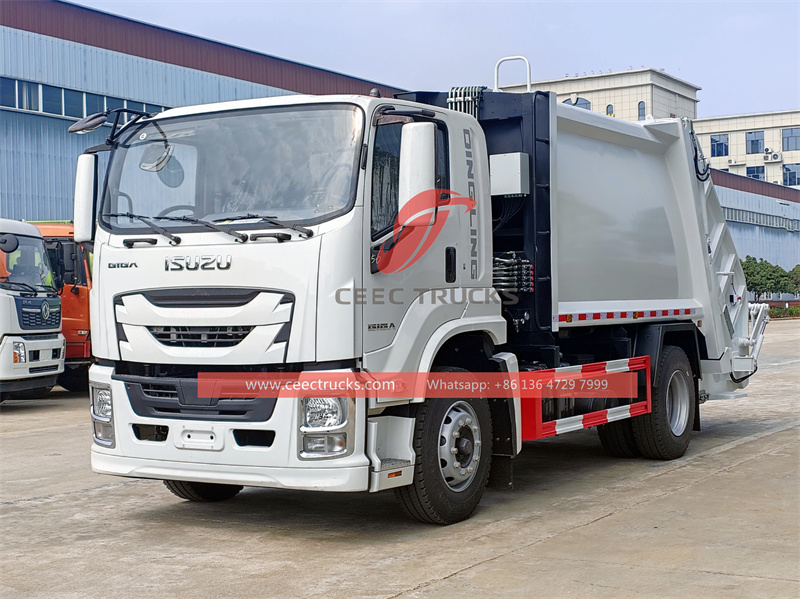 ISUZU FTR garbage compactor truck