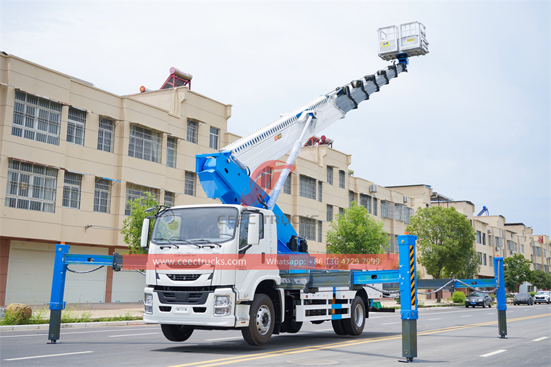 ISUZU FTR 45m aerial platform truck