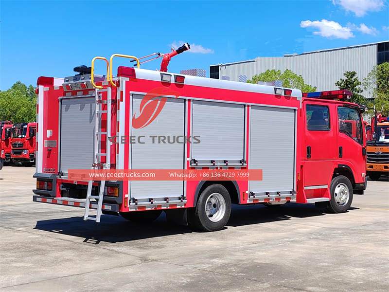 Isuzu NPR double cabin fire truck