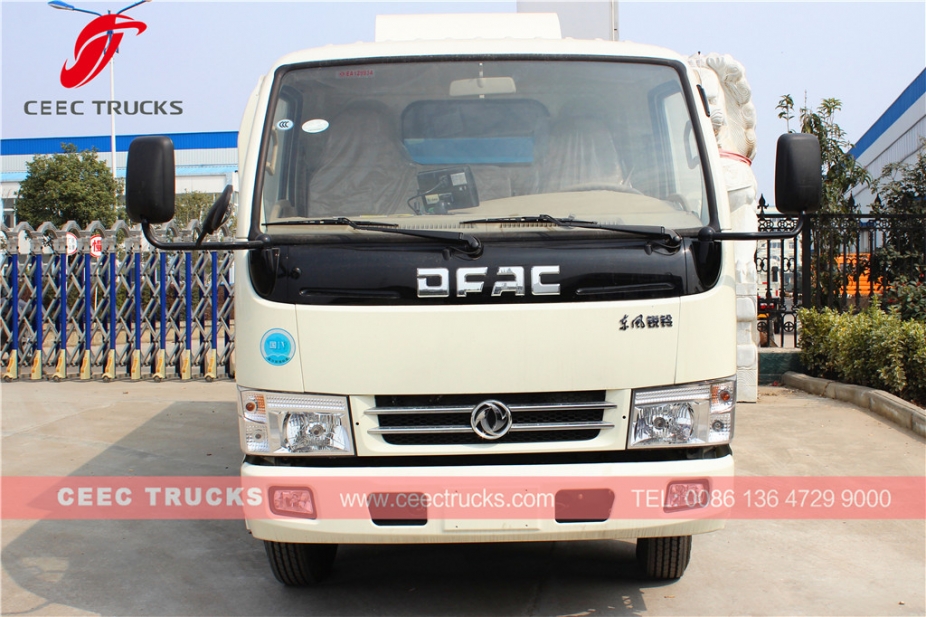 Dongfeng 5000L vacuüm straatveegmachine