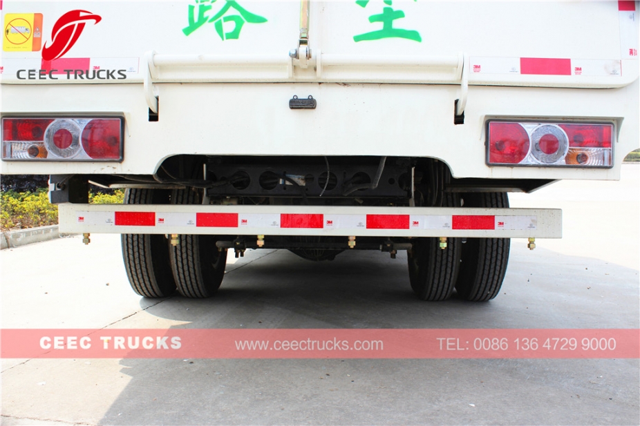 Dongfeng 5000L vacuüm straatveegmachine