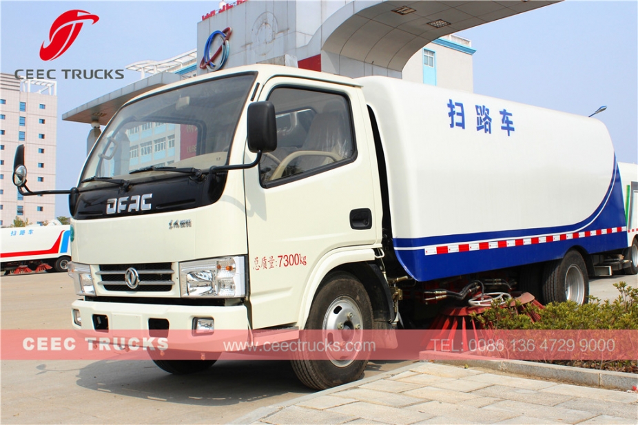 Dongfeng 5CBM wegveegmachine