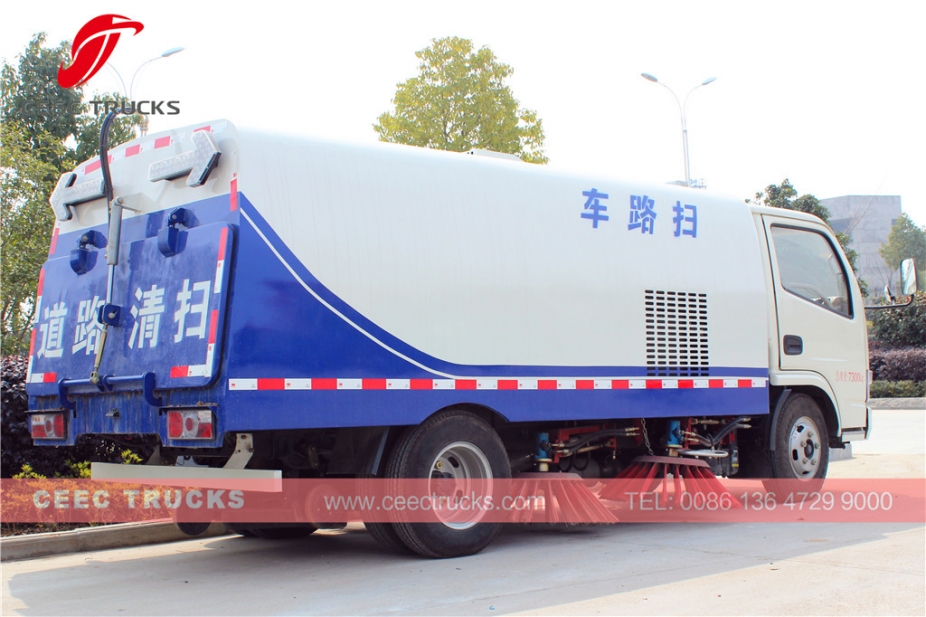 Dongfeng 5CBM wegveegmachine