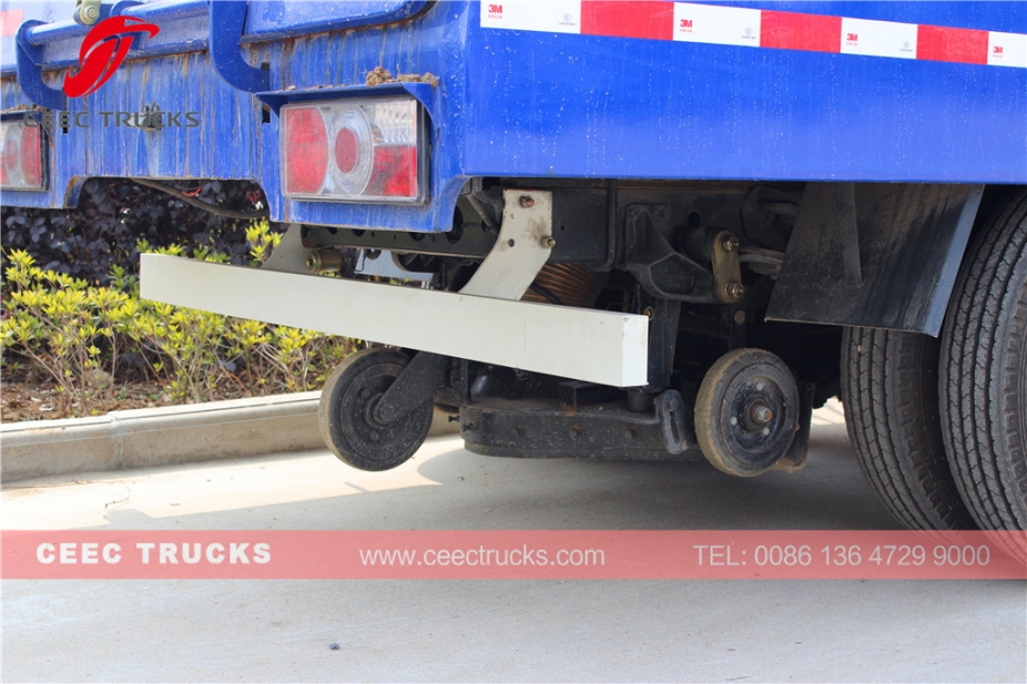 Dongfeng 5CBM wegveegmachine