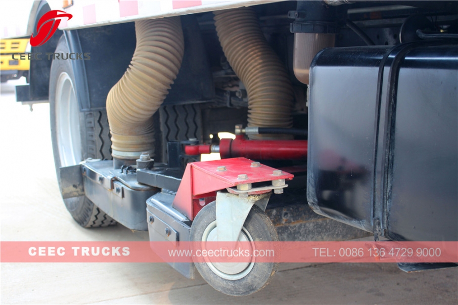 ISUZU 5 CBM vacuüm veegwagen