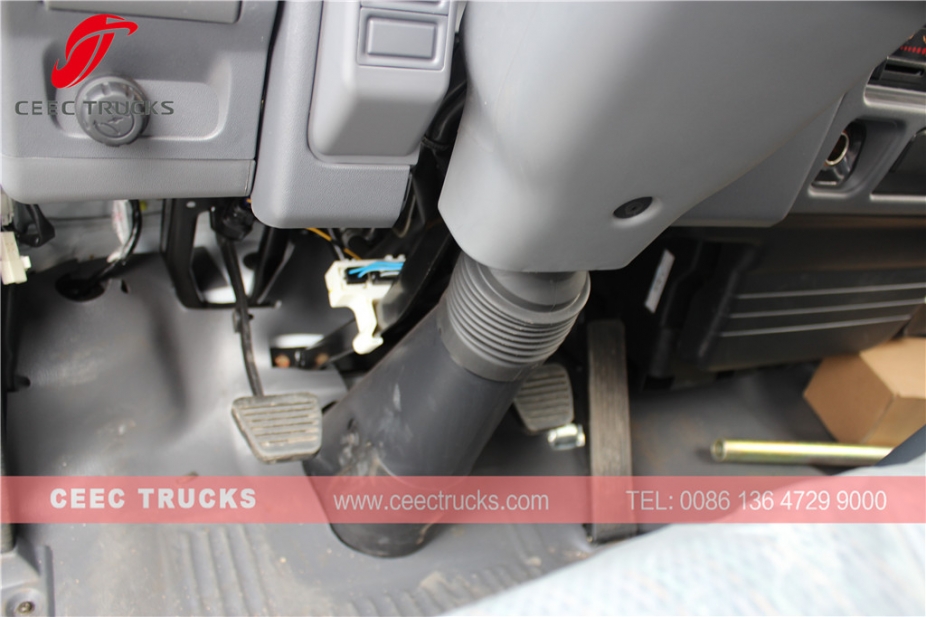 ISUZU 12CBM wegveegmachine