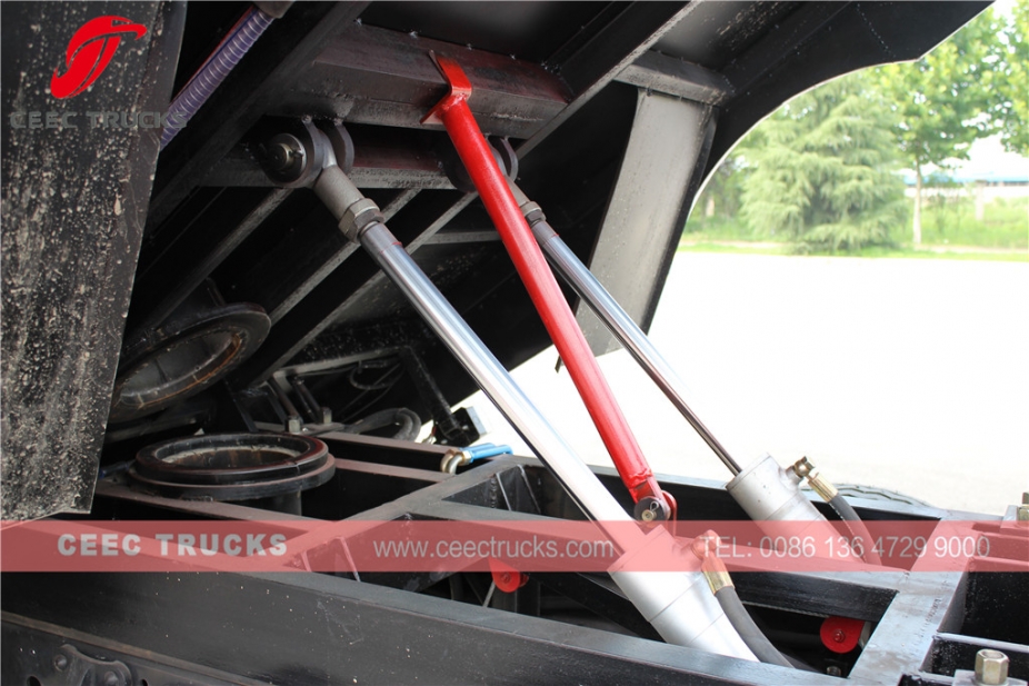 Dongfeng 10.000L straatveegwagen