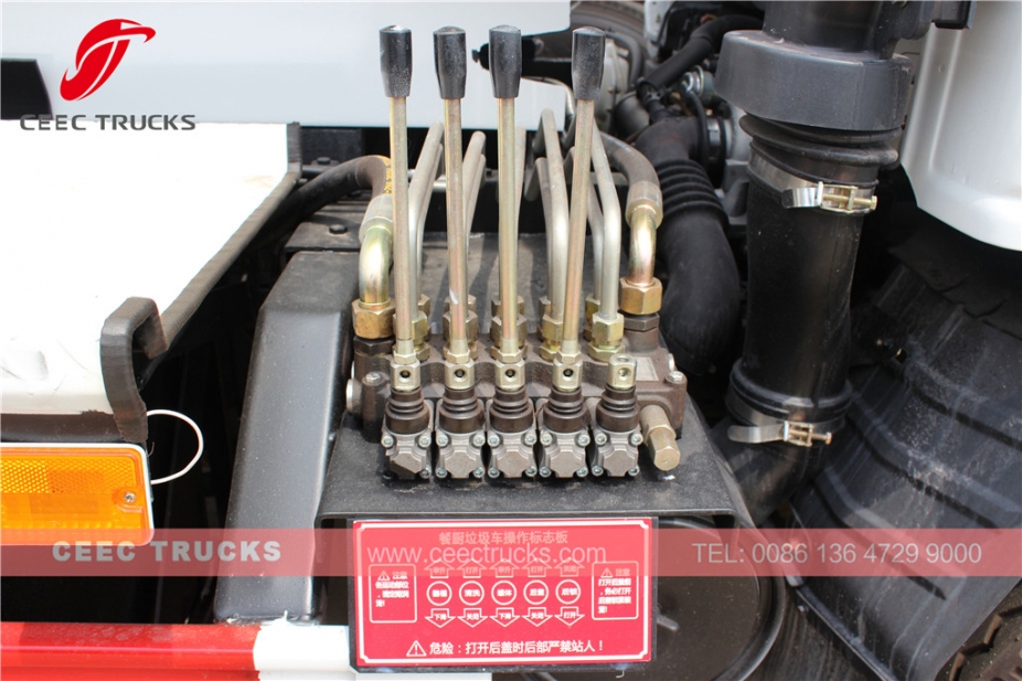 ISUZU 4.000L keukenafvaltankwagen