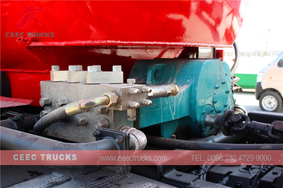 Dongfeng 10.000L septictank leegmaker