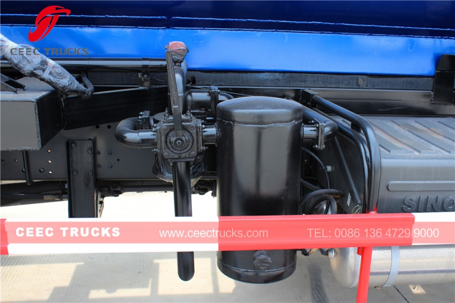 HOWO RHD model 10.000L vacuüm rioolwagen