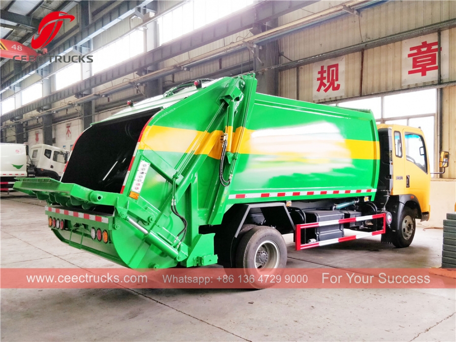 HOWO 8cbm RHD afvalperswagen