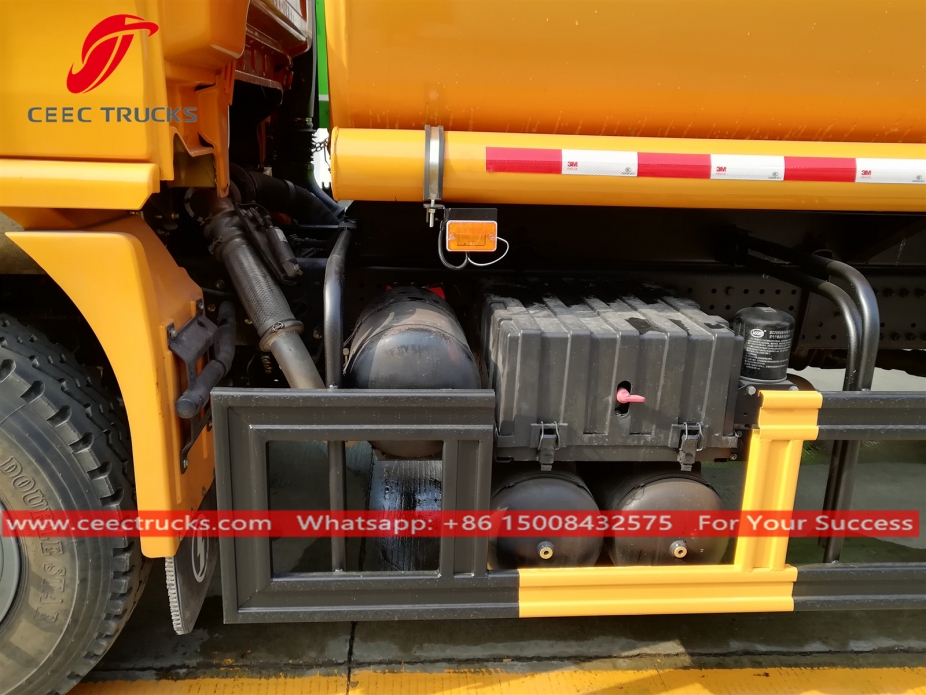 SHACMAN 11 CBM waterwagen