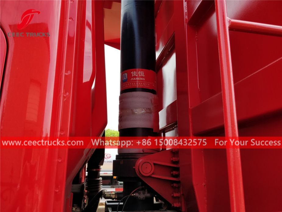 8x4 kiepwagen IVECO Genlyon