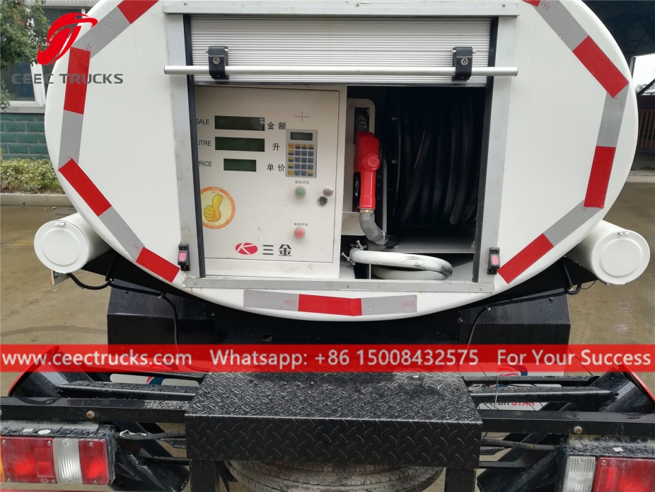 ISUZU brandstoftanker