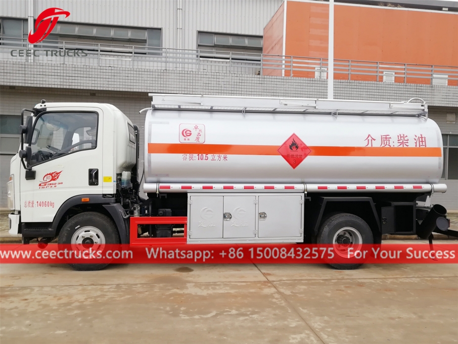 10.5CBM HOWO brandstoftanker