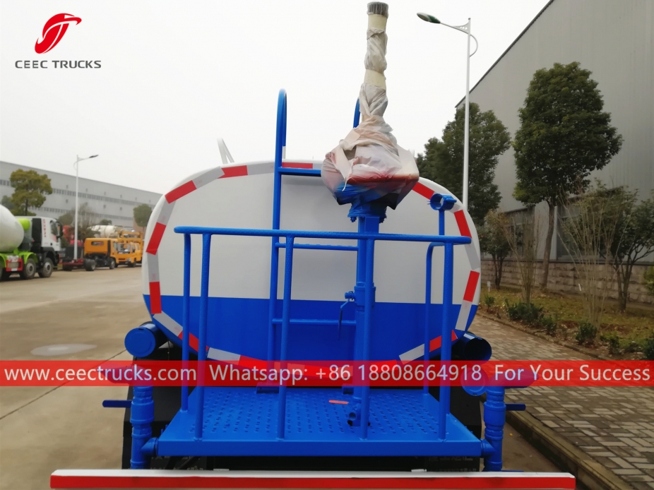 4 CBM Watertransportwagen DONGFENG