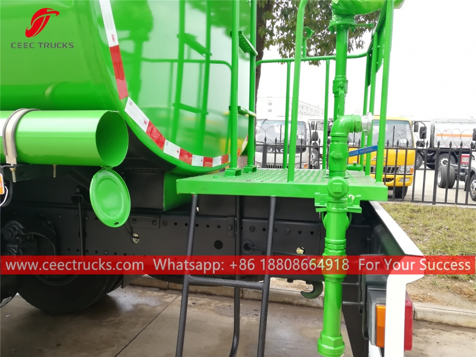 11.7 CBM water sproeierwagen DONGFENG