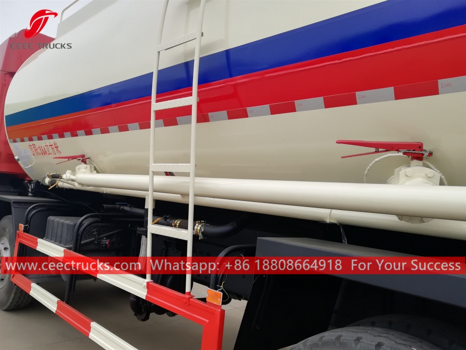 8X4 Poedertransportwagen IVECO