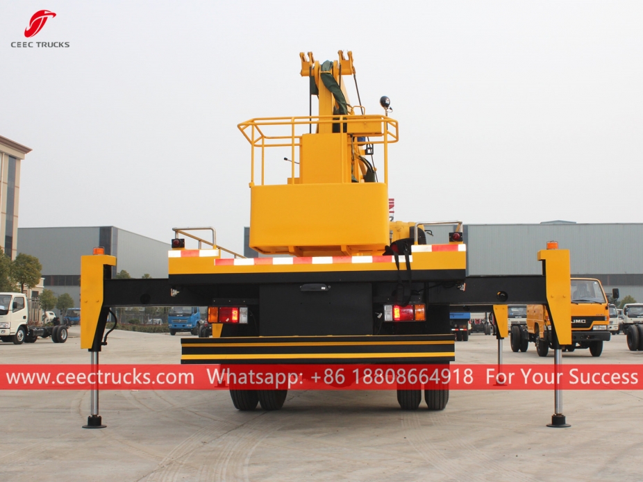 ISUZU 18m Hoogwerker