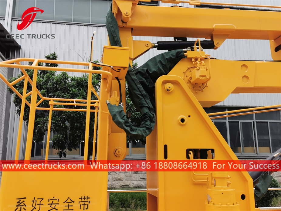 ISUZU 14m Hoogwerker