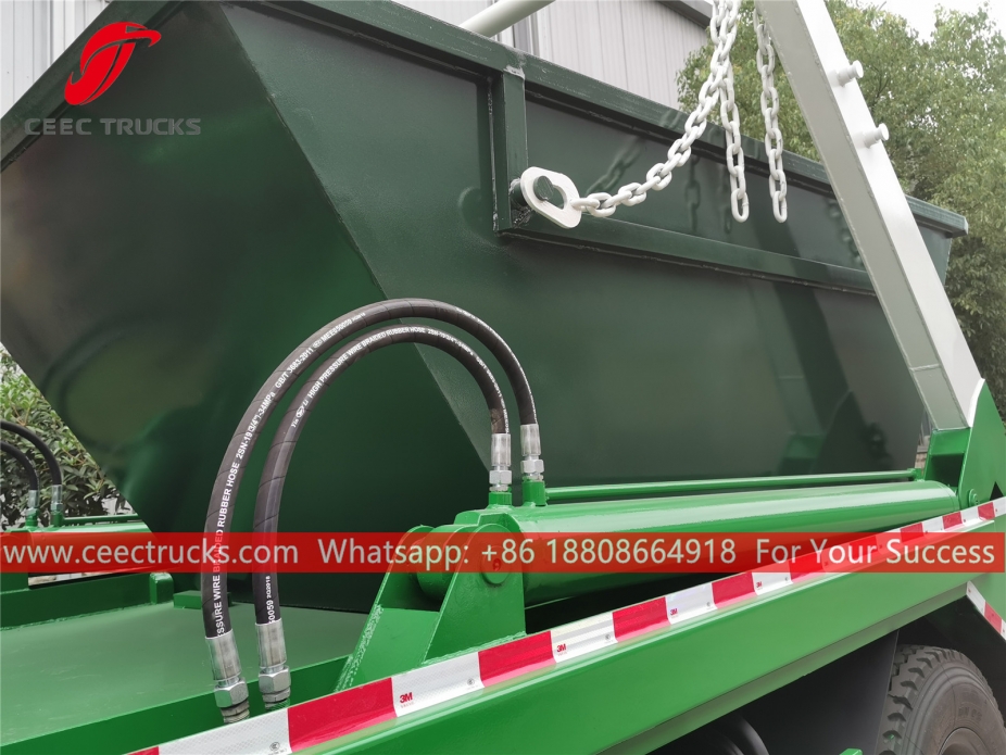 Dongfeng RHD Zwenkarm afvalwagen