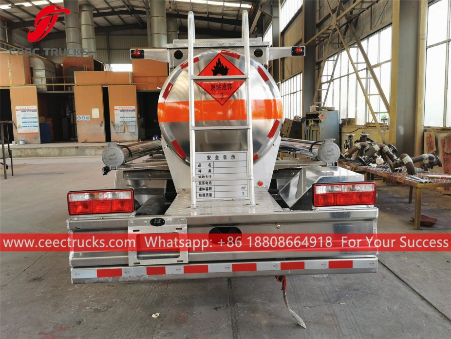 2CBM Tankwagen Dongfeng