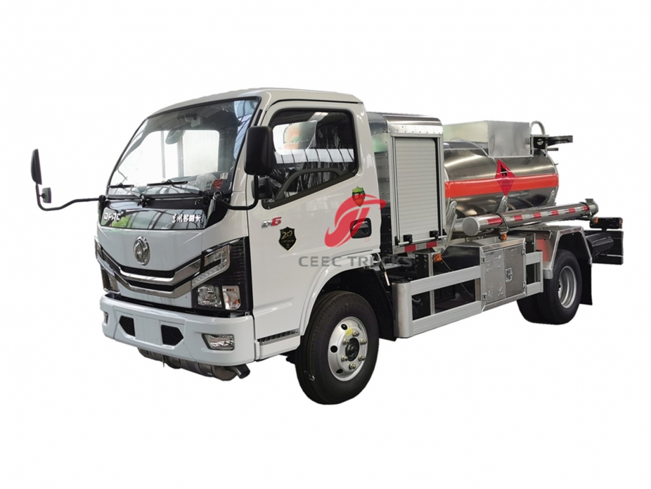 2CBM Tankwagen Dongfeng