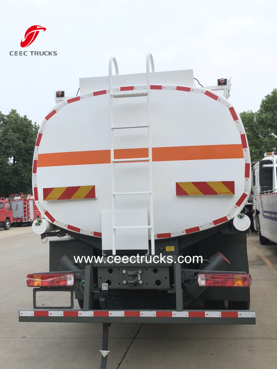 SINOTRUK HOWO 6X6 vierwielaangedreven Tankwagen