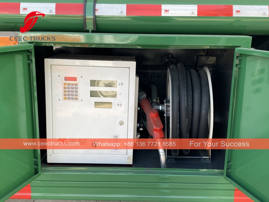 SINOTRUK 8x4 30CBM Tankwagen