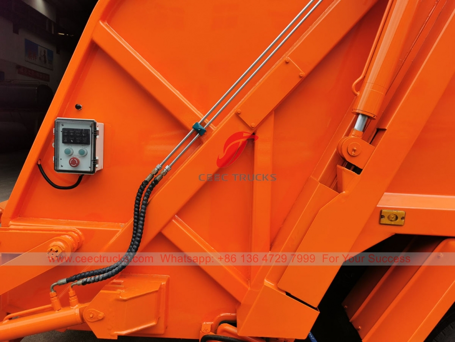 HOWO Back loading garbage truck for sale