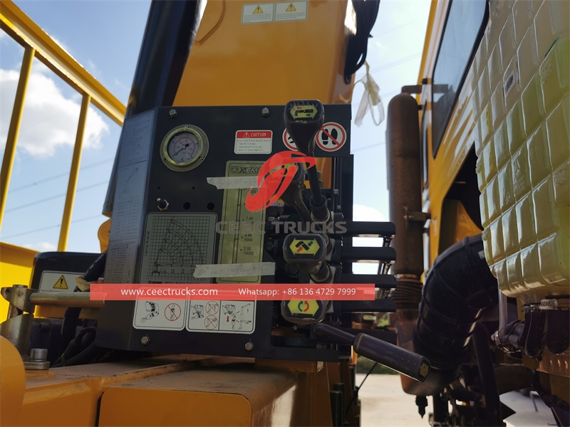 Sinotruk 6×4 400PK Truck gemonteerde kraan XCMG