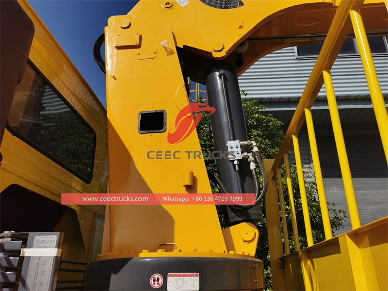 Sinotruk 6×4 400PK Truck gemonteerde kraan XCMG