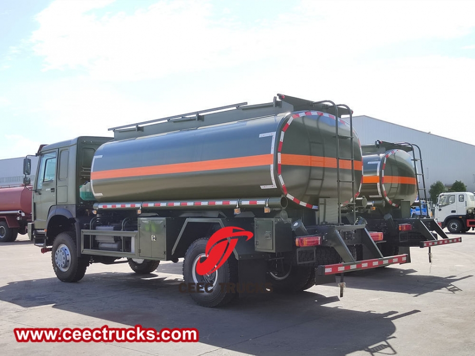 Howo 4x4 militaire mobiele diesel tankwagen