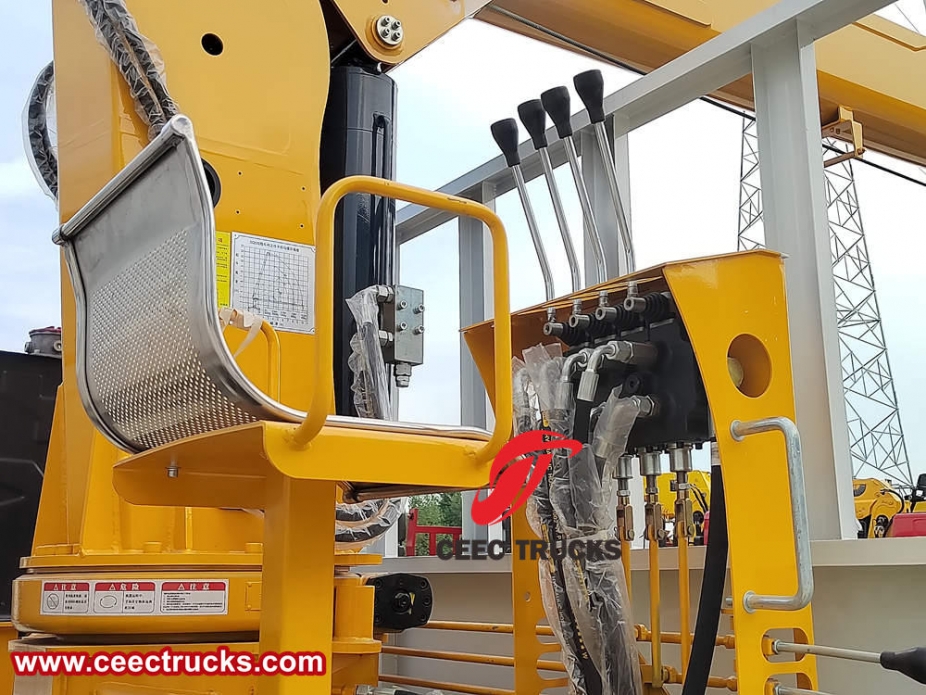 Isuzu 3 Ton stijve giek kraanwagen