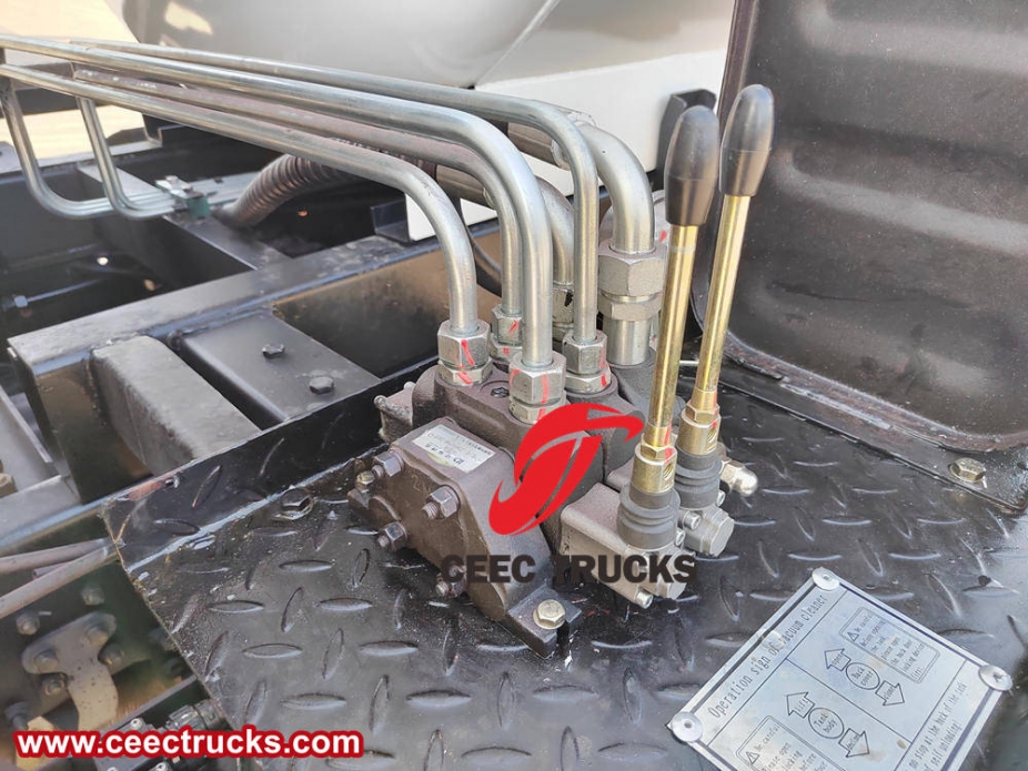 FAW 8 cbm septictankwagen