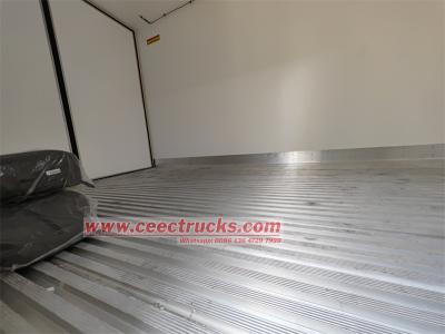 HOWO light refrigeration truck