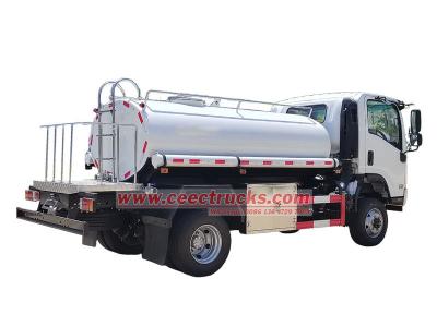 Isuzu ELF 4x4 potable water truck
