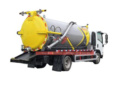 Isuzu light 8,000L vacuum suction truck